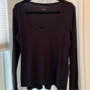 American Eagle Outfitters Black V-Neck Long Sleeve Tee